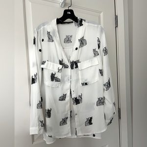 NWT white button blouse with kittens pattern